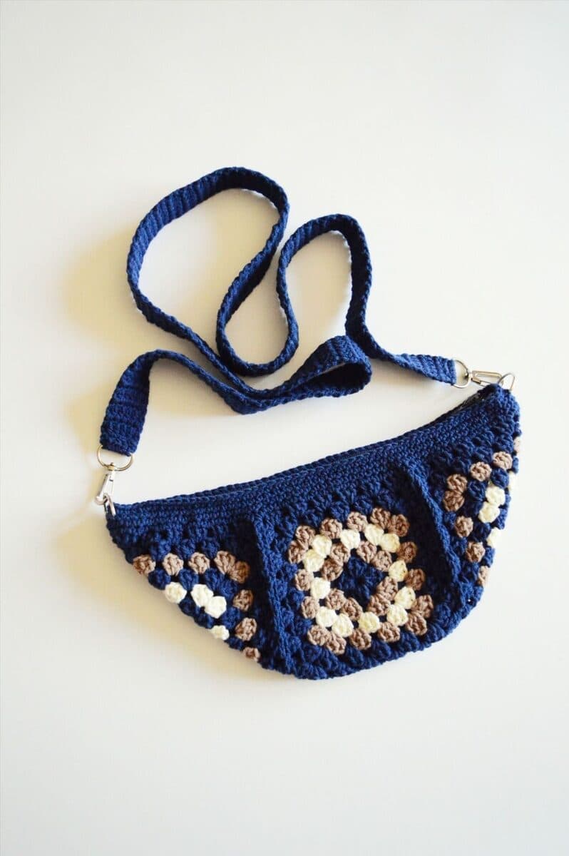 Crochet crossbody bag